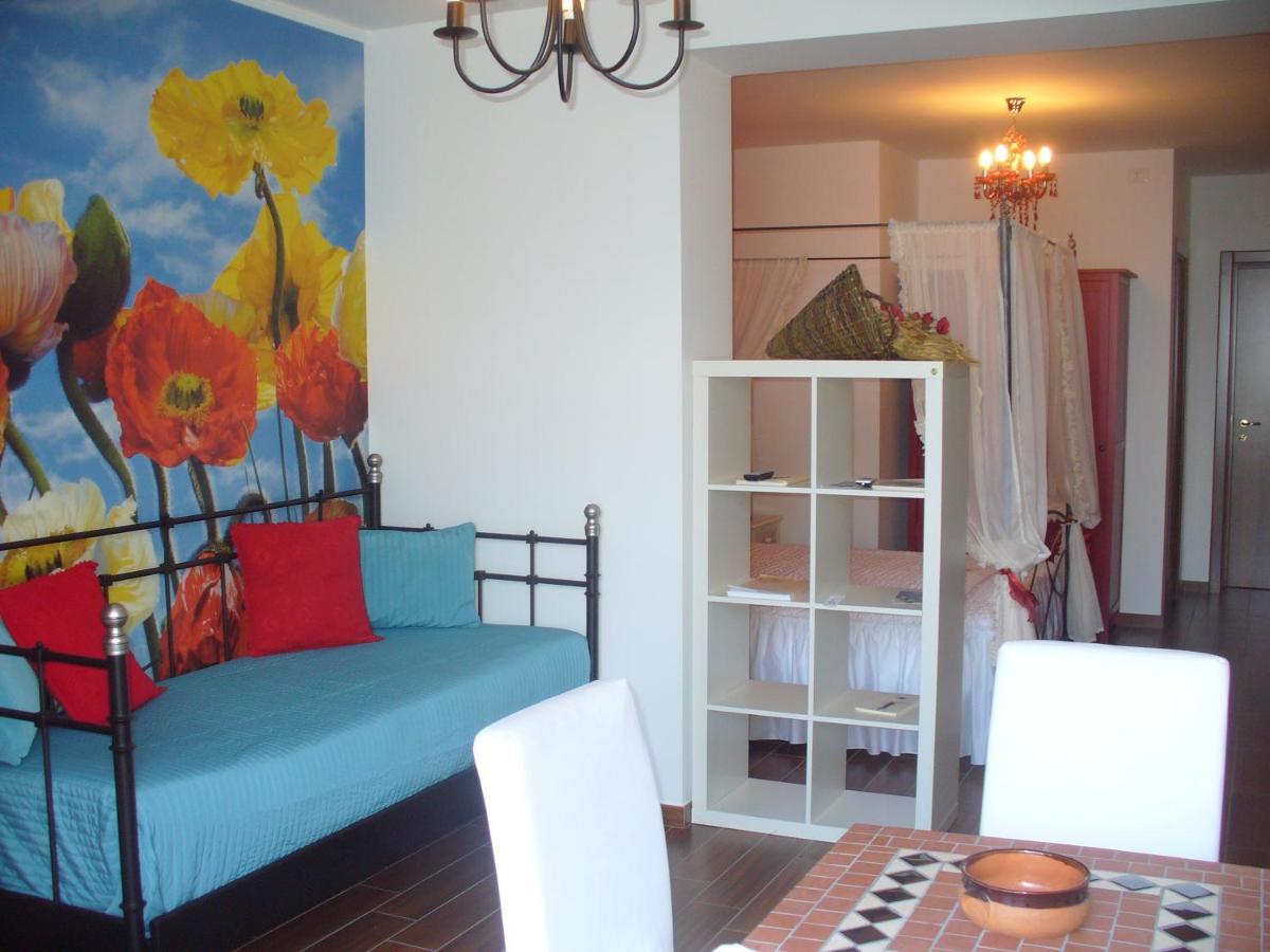 L'Isola Aer B&B Lesina Bagian luar foto