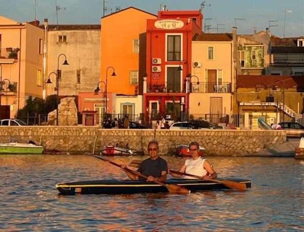 L'Isola Aer B&B Lesina Bagian luar foto